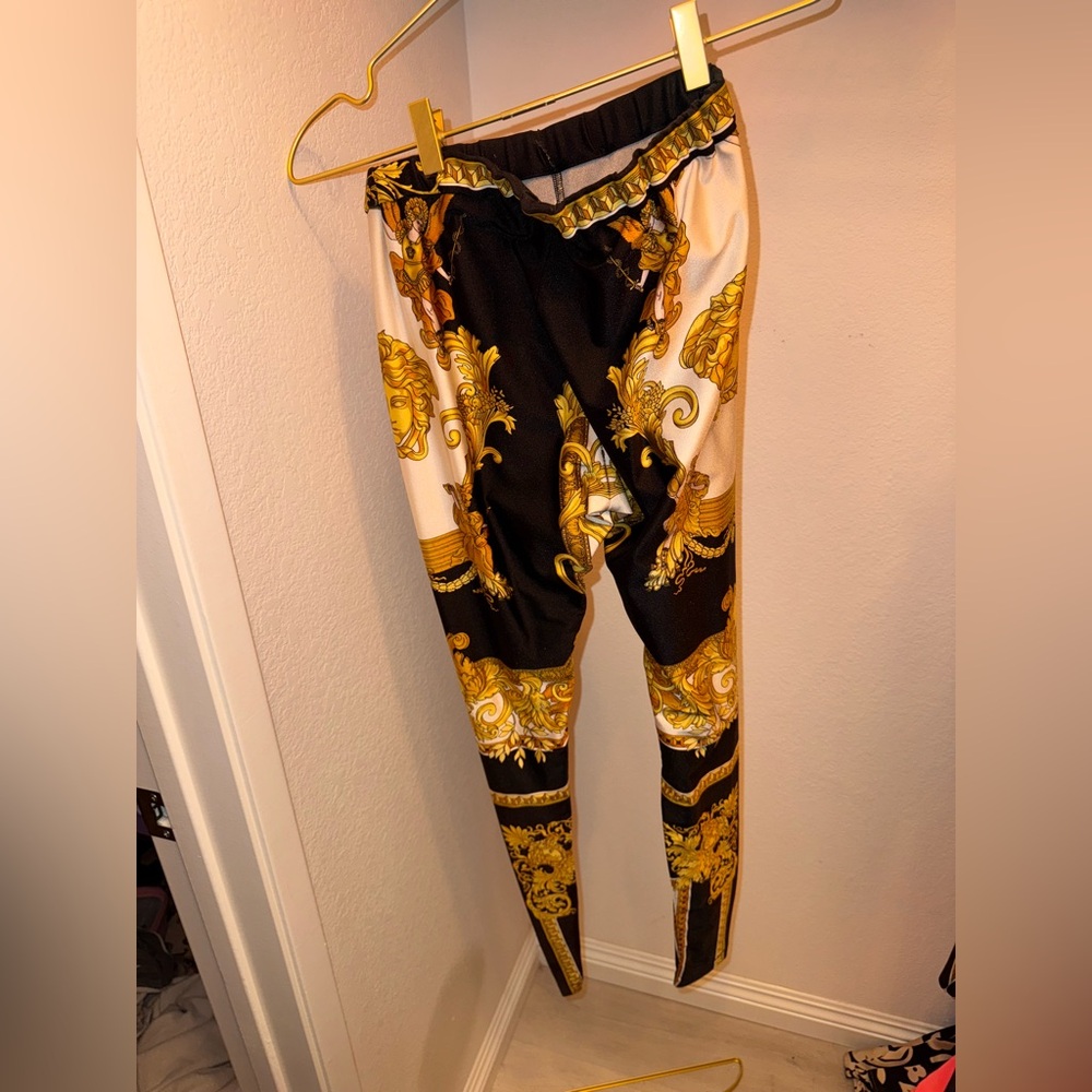 Versace Renaissance Black and Gold Baroque Leggings Medusa Head READ DESCRIPTION